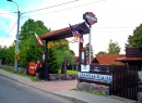 Brama wjazdowa do Mariny Lester Club z ulicy Mazurskiej